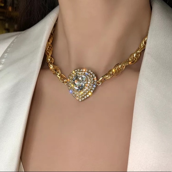 🌟 Gold 14K Plated Heart Crystal Choker Two Tone Chain  Necklace - Picture 3 of 3